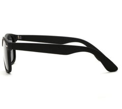 Unisex Style Metal Hinges Polaroid Lens